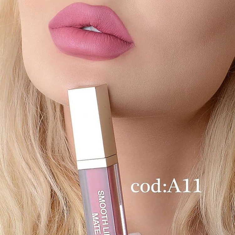 رژلب مایع گلدن مود Golden Mood؛ انتخاب کاربردی برای روتین روزانه در گروه رژ؛ نمای شماره 9