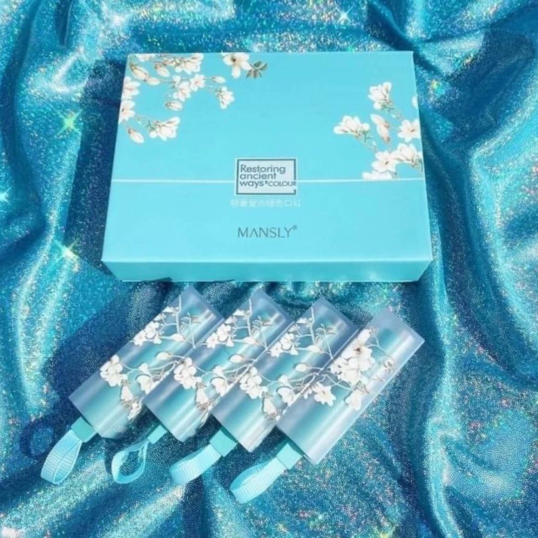 پک رژ مانسلی؛ انتخاب کاربردی برای روتین روزانه در گروه محصول زیبایی