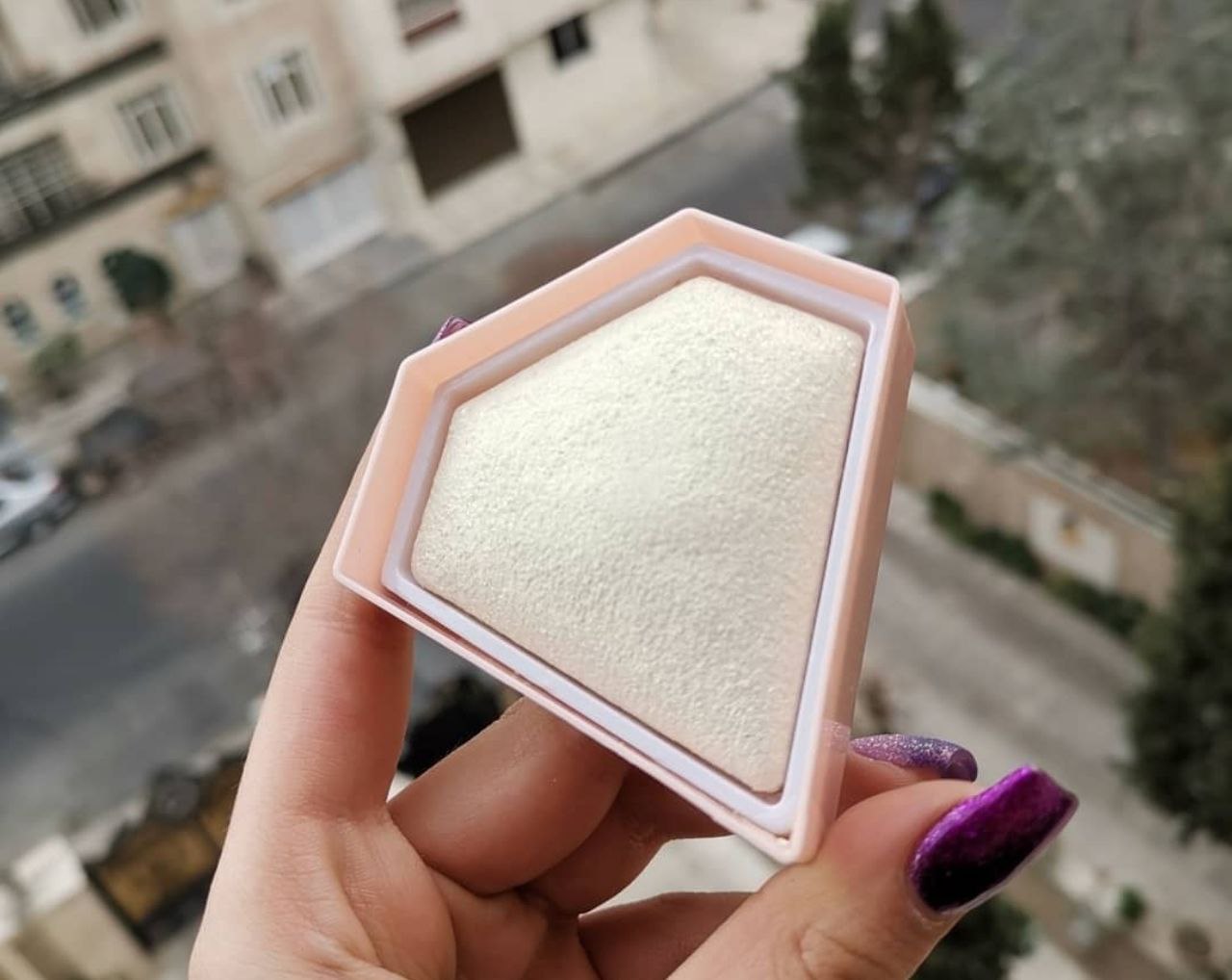 هایلایتر الماسی؛ انتخابی متناسب با مراقبت و زیبایی روزمره در گروه هایلایتر 2؛ نمای شماره 9
