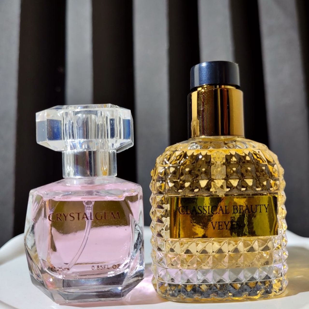 پک ادکلن چهارتایی veyes (دخترونه) با تمرکز بر استفاده آسان و نتیجه طبیعی در گروه عطر؛ نمای شماره 4